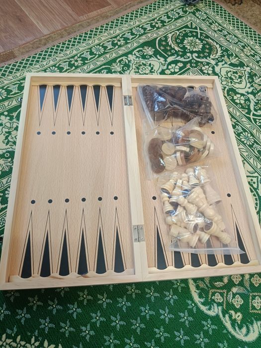 Шахмат шашки и нарды (3 в 1)