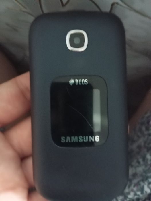 Самсунг Duos  Кнопочный телефон