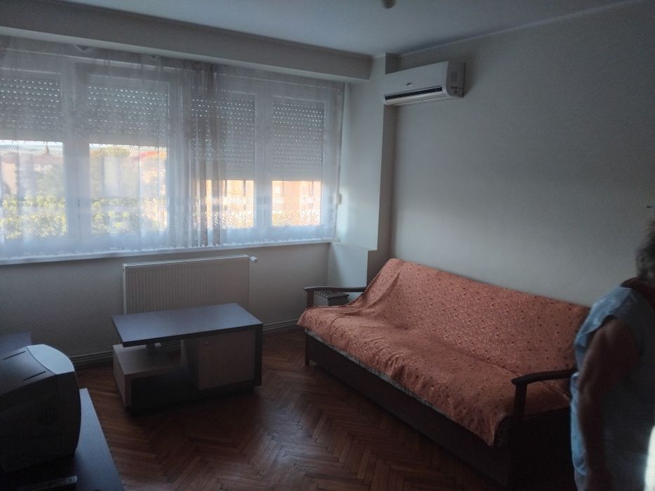 Închiriez apartament 2 camere