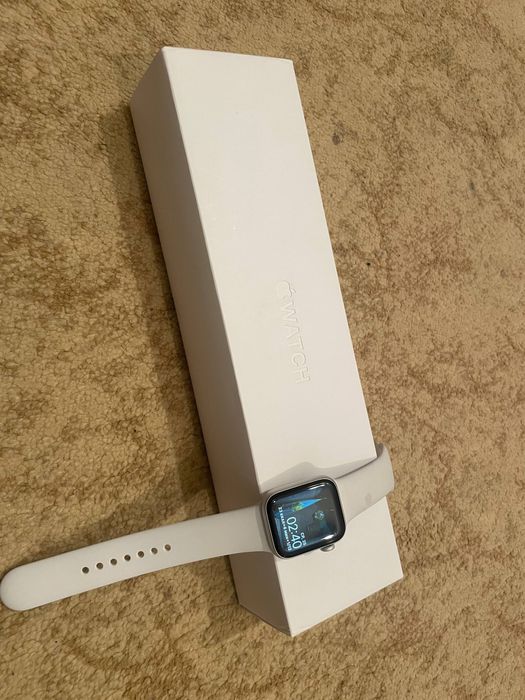 Apple watch 5 32 Gb