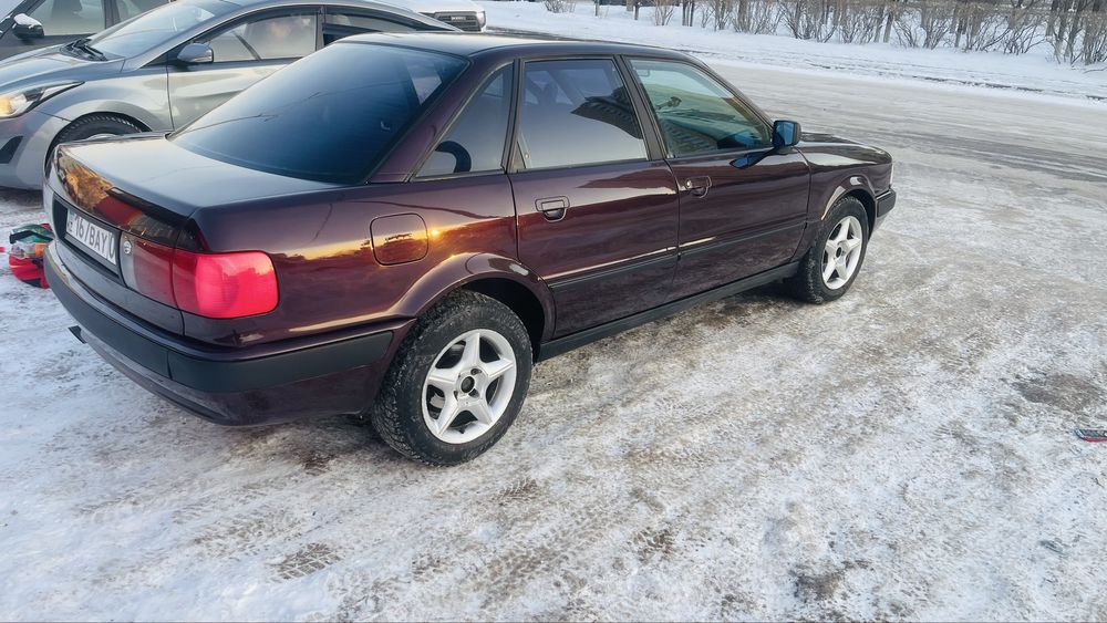 Продается Ауди 80 автомат