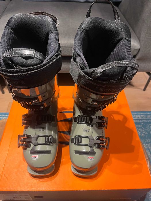 СКИ ОБУВКИ в перфектно състояние