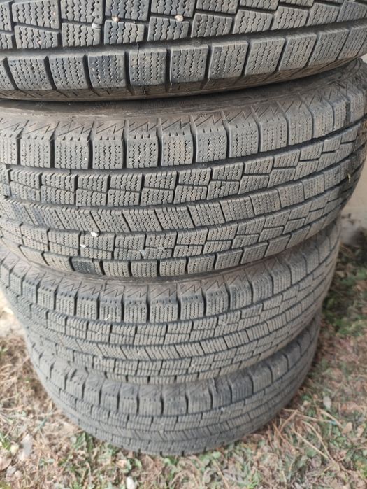 Продам зимние шины