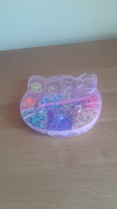 продам набор резиночек для плетение