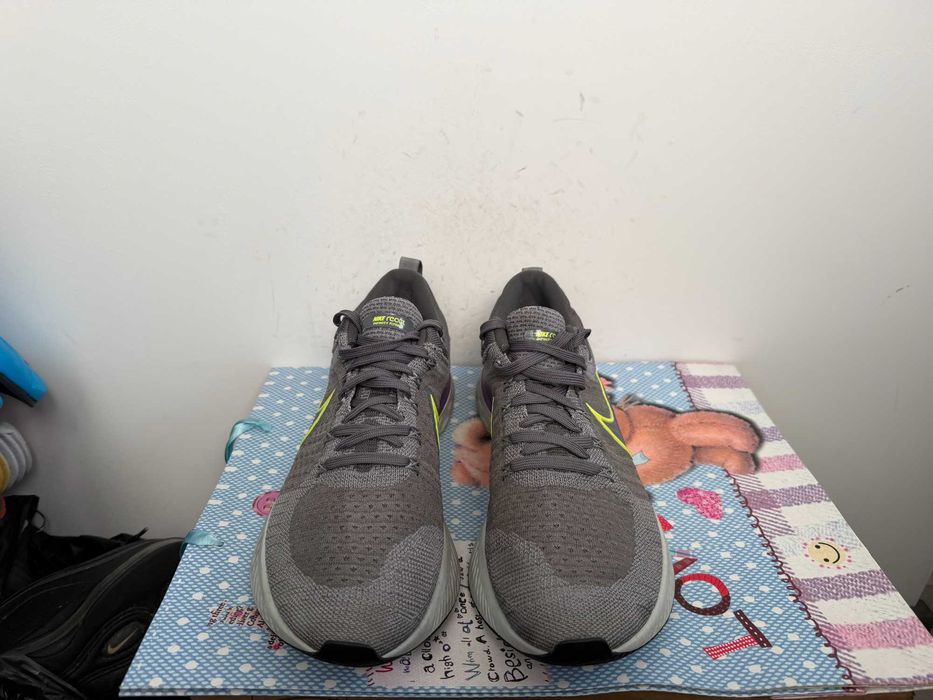 Nike React Infinity Run Flyknit 2 Grey Volt Wild Berry''оригинални мар