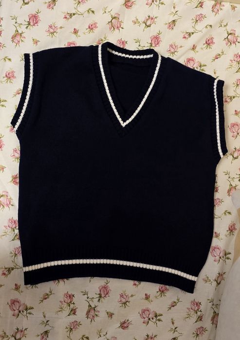 Жилет темно-синий 42-46