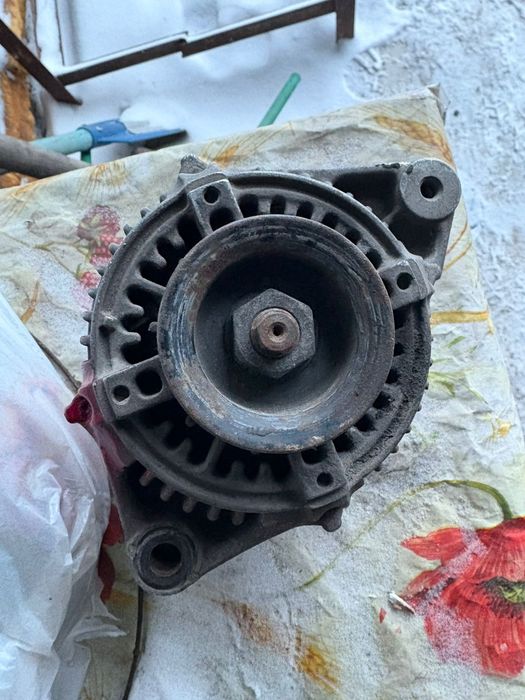 Генератор Тайота продам