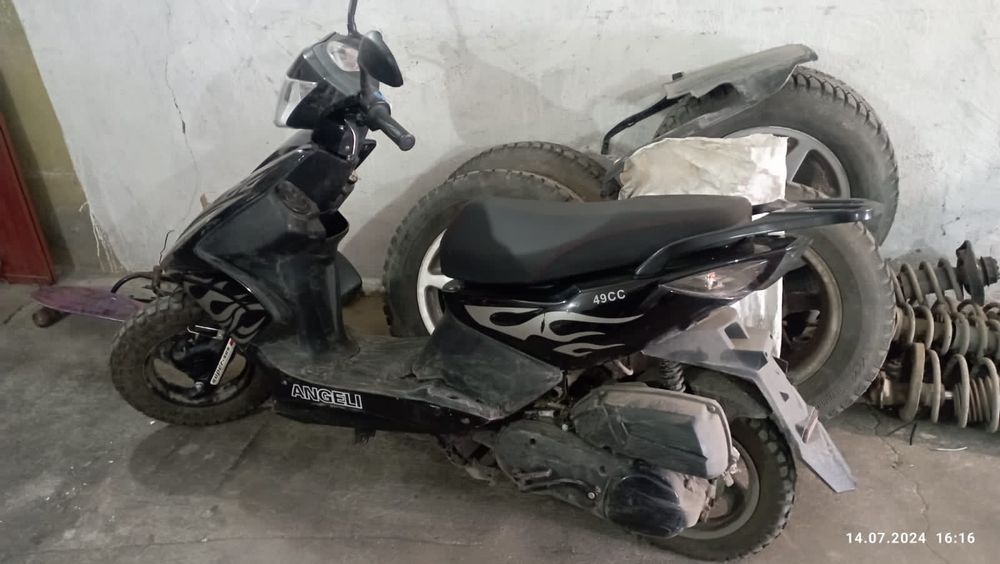 Продаю скутер 125 куб