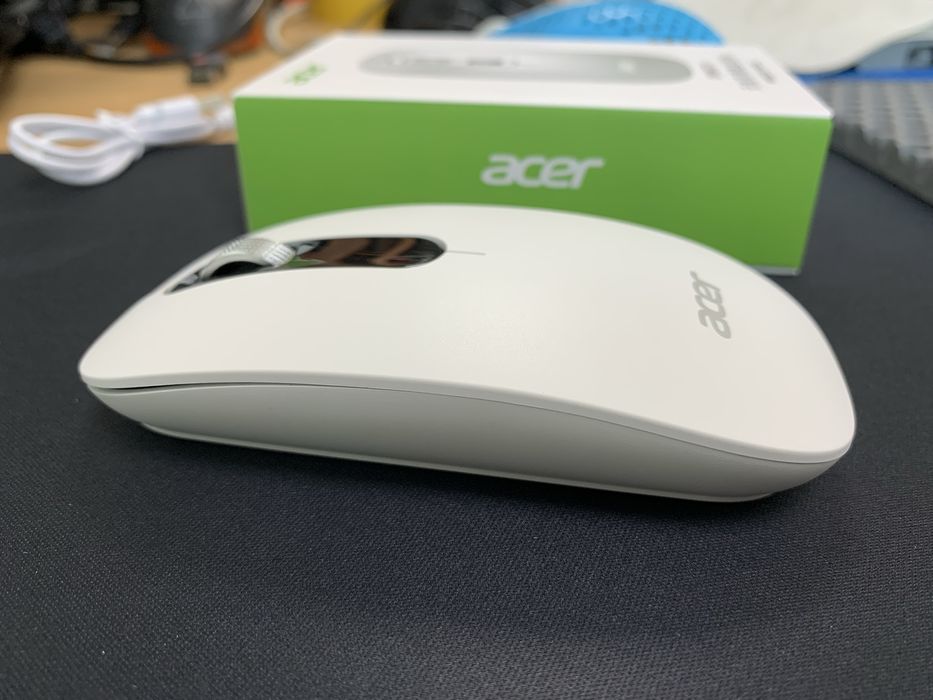 Беспроводная мышь Acer.