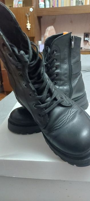 Дамски боти от естествена кожа номер 39