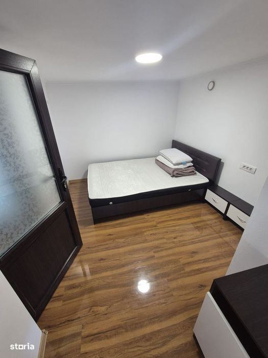 Apartament 3 camere, zona ultracentrala, mobilat, parter
