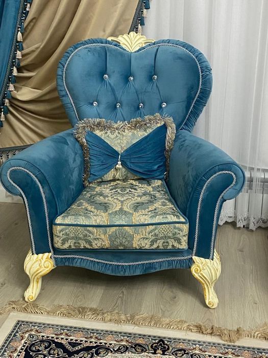 Продам диваны,2 дивана 4 кресла