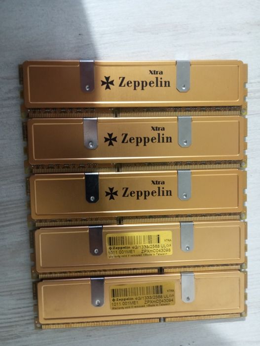 Продаю коробку коплектуюших.