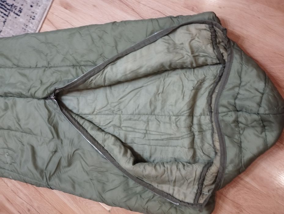 Туристически спални чували