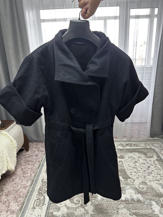 Продам тонкую куртку