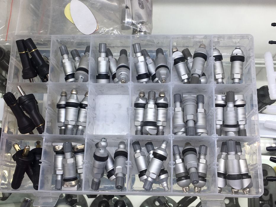 Вентиль для дисков авто