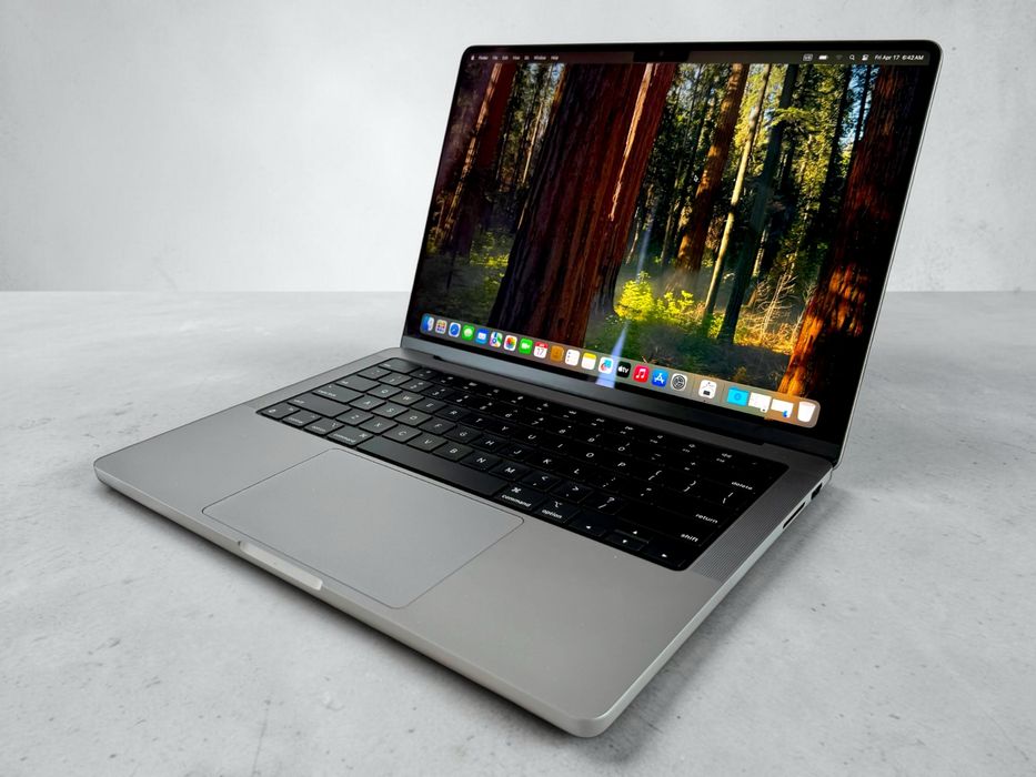 Apple MacBook Pro 14" M3 8RAM 1TB Space Gray 55 ЗАРЯДА Гаранция!
