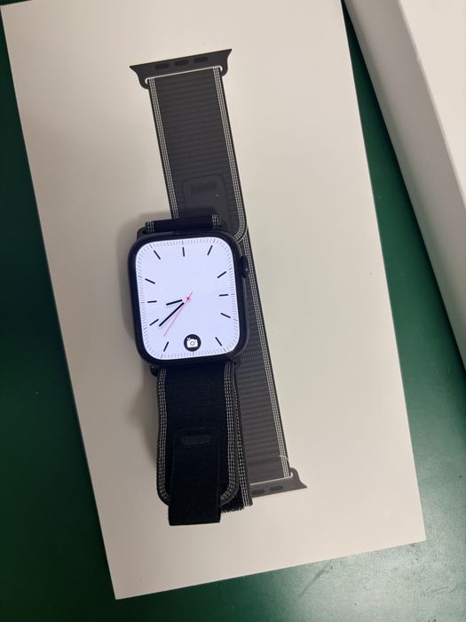 Apple Watch Series 7 45mm GPS + cutie + folii Alien Surface