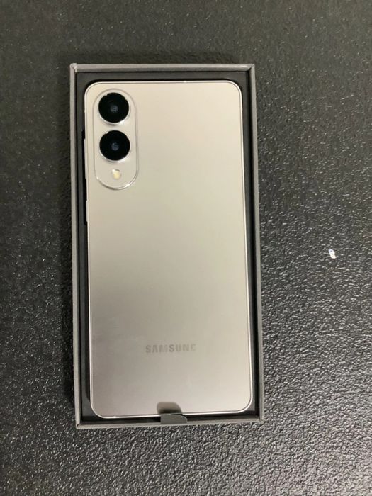 Yengi masla Samsung Galaxy S25 Edge 1 - dona keb qoldi masla hali