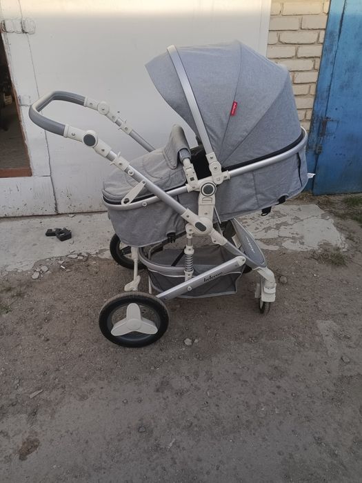 Детская коляска прогулочная