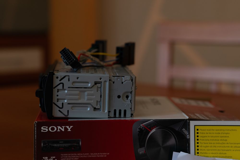 Авторисийвър CD Sony DSX-A210UI