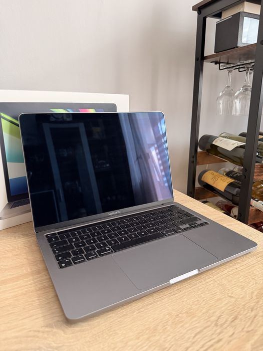 MacBook Pro 13" (M1, 2020)