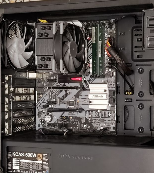 Корпус Thermaltake Versa J22 TG