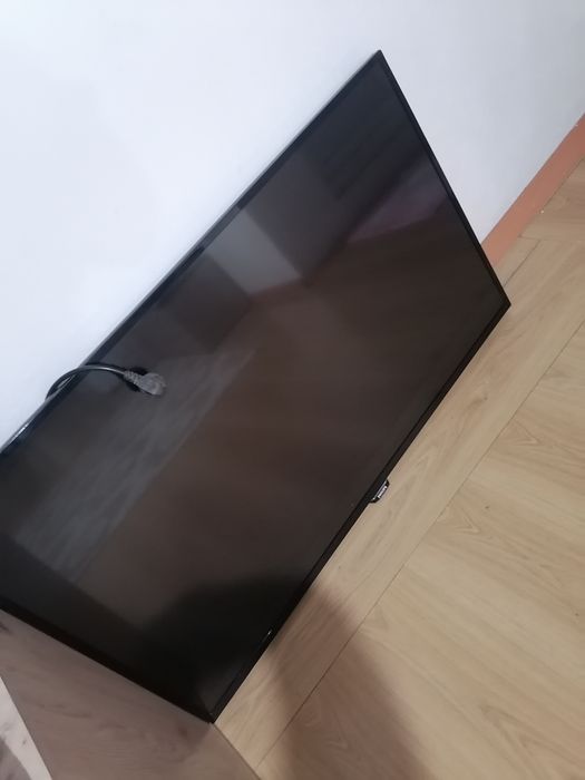Телевизор Philips.. 43 инча