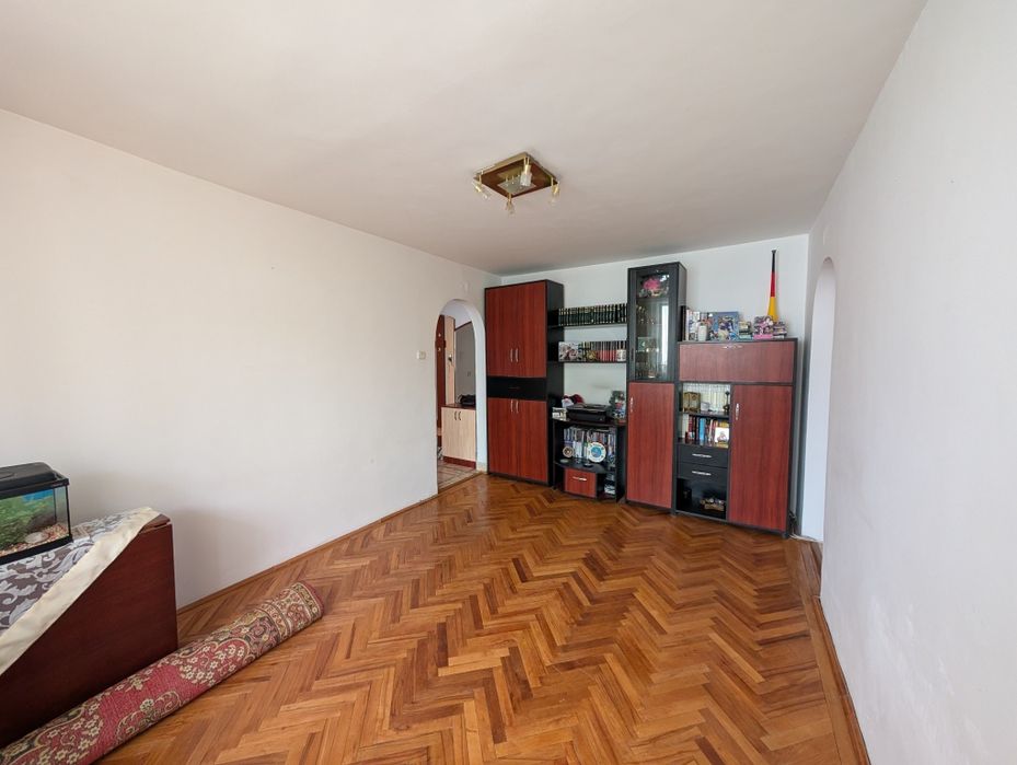 Vand apartament 3 camere Piatra Neamt