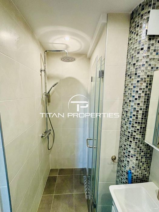 Едностаен, под наем, Център с интернет и телевизия