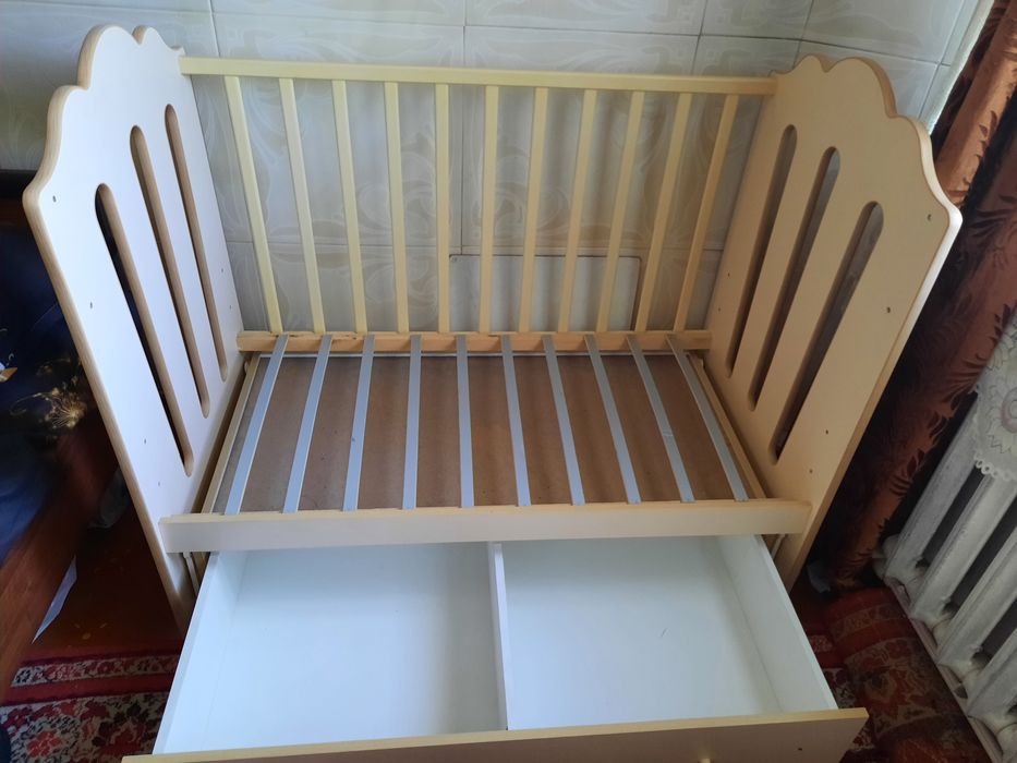 Кроватка детская