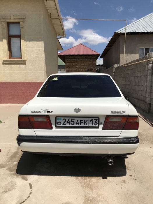 Nissan Primera белый