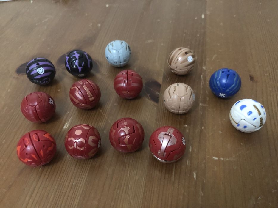 Продам игрушки бакуган