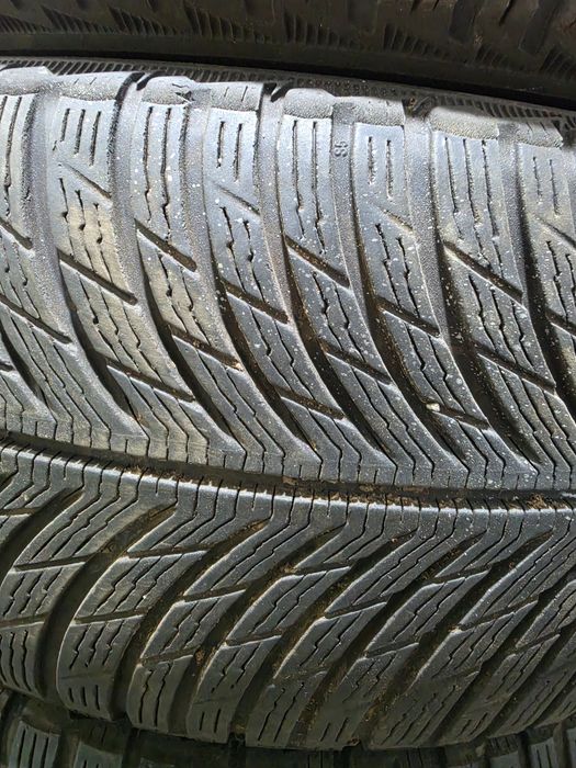 4 бр зимни 225/50/17 Michelin