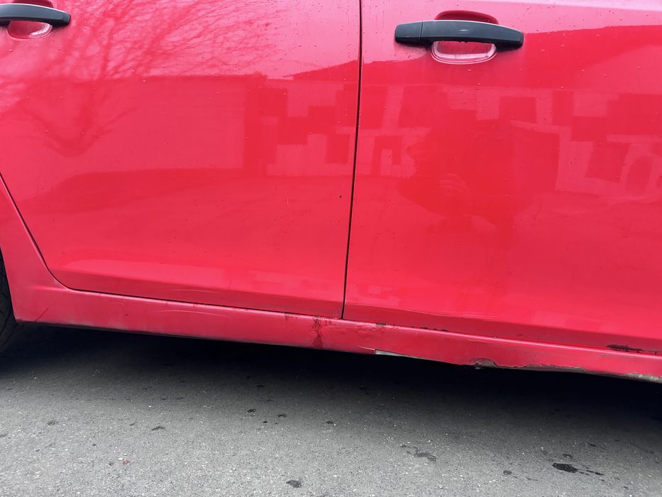 Chevrolet Cruze rosu 1.6 benzina