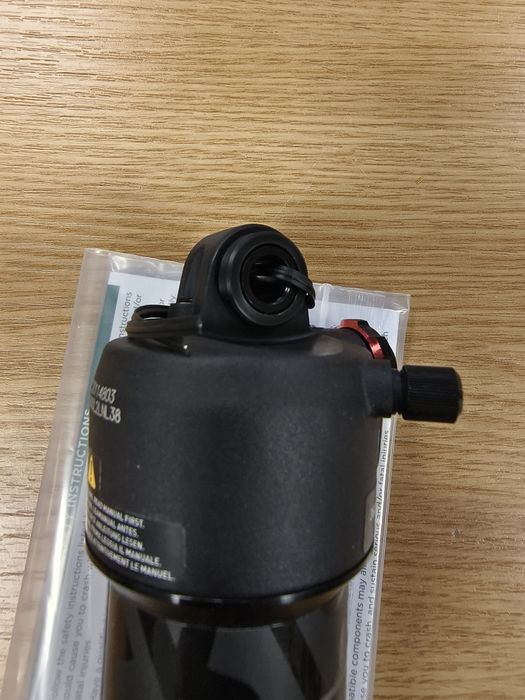 Нов заден шок ROCKSHOX DЕLUXE SELECT+RT 230X60 DebonAir захват две уши