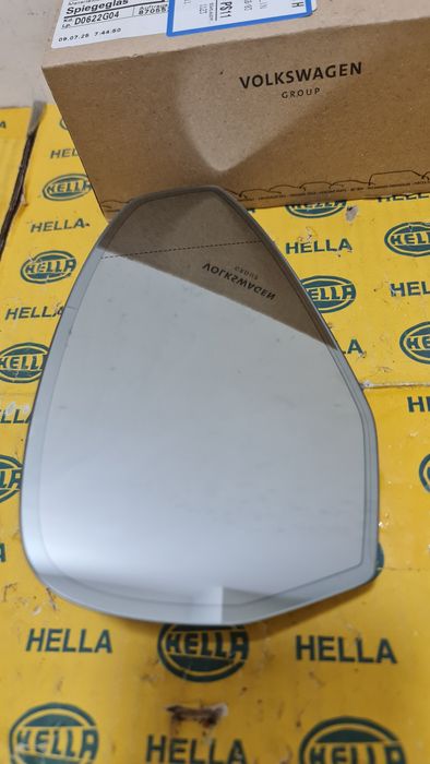 Sticla oglinda dreapta heliomata Audi A4 A5 B9 8W 8W0857536H