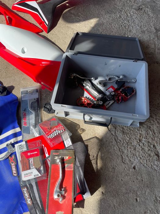 Cross Honda CRF 250 cm3