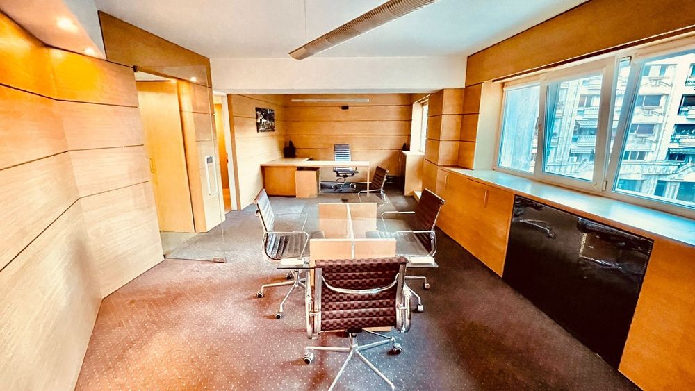 Proprietar birou lux 5cam Unirii Fantani avocat notar VIDEO la detalii