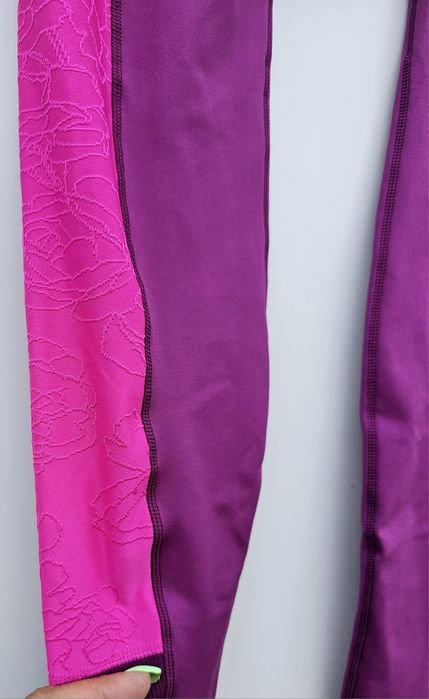 Nike оригинален жестол дамски клин М размер