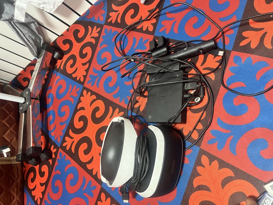 Playstation4pro 1тб комплект   жағдаиы жақса шуғыл сатылады