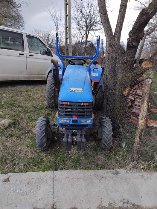 Tractor Donfeng  de v>nzare