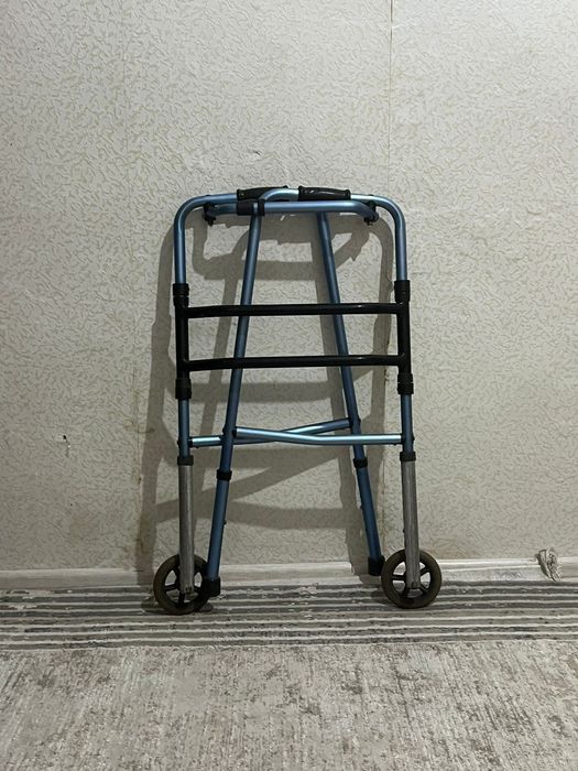 Ходунок для взрослых