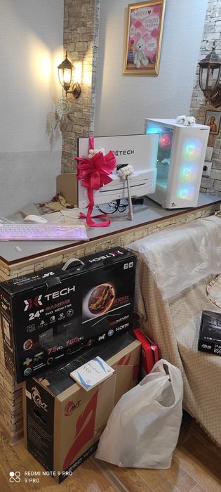 Keys monitor klava mishka.Igrovoy.