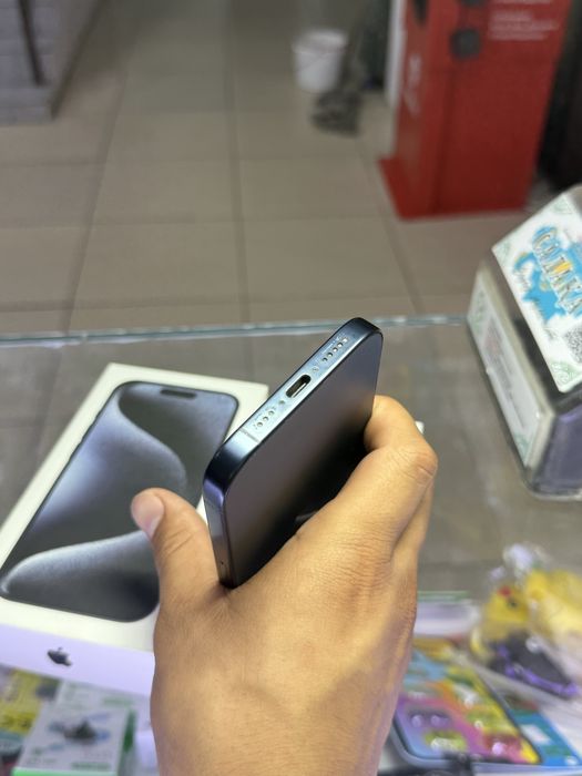 iphone 15 pro в идеальном состояний