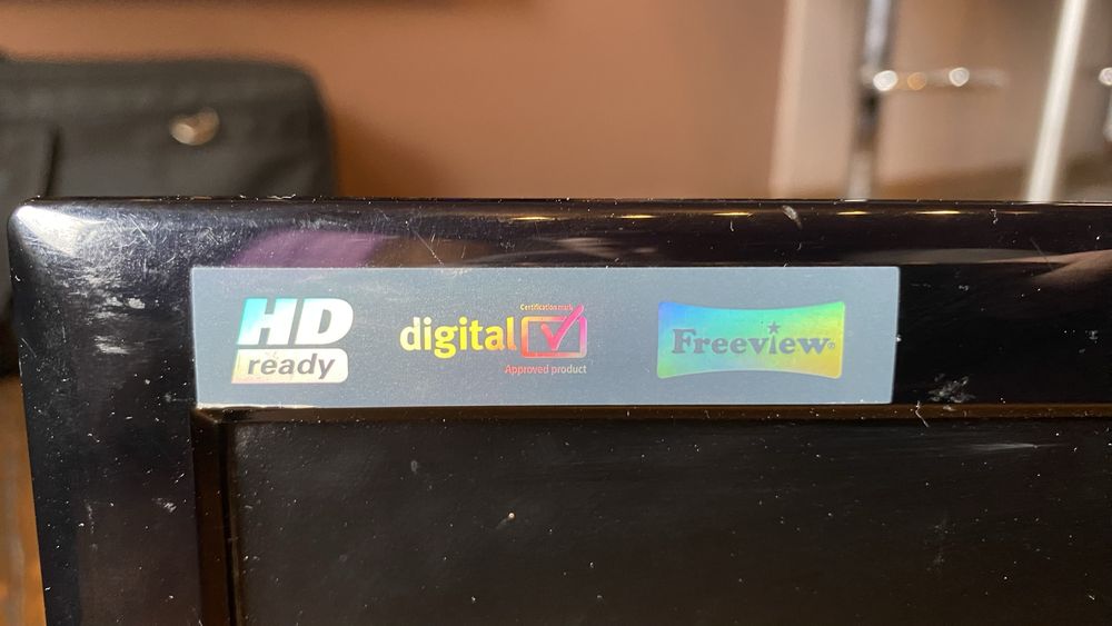 Alba 22” с вграден DVD player