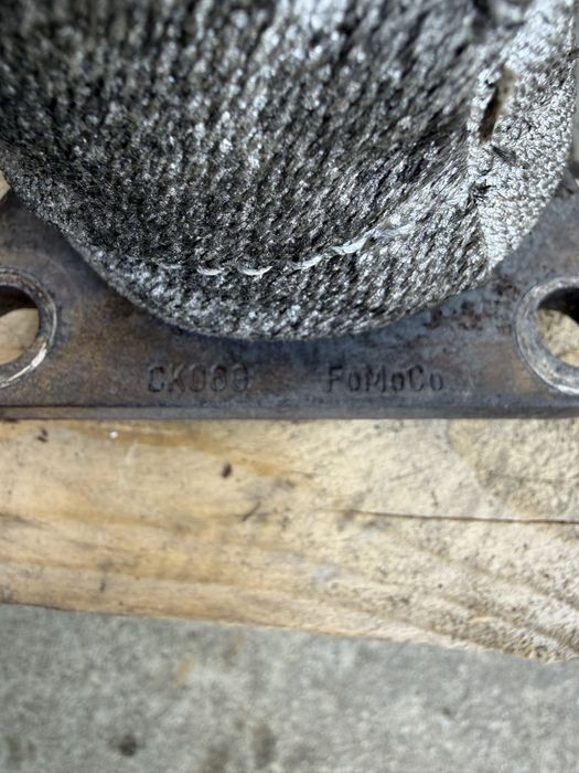 Изпускателен ракорд (Crossover Pipe) за Range Rover L322 4.4 TDV8