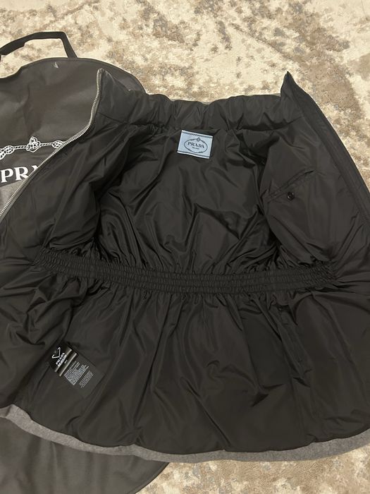 Продам пуховик натуральный