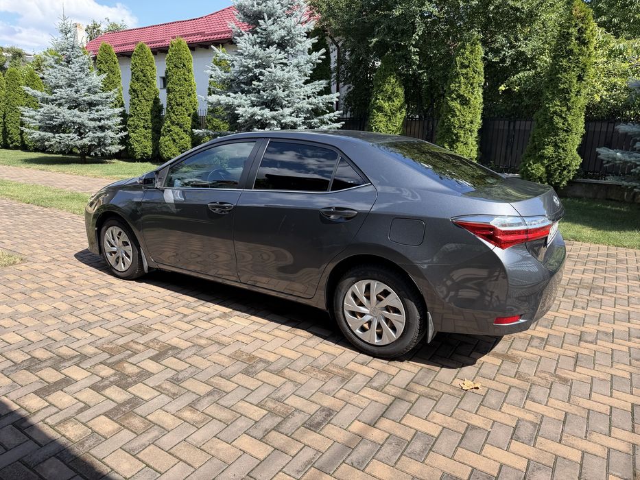 TOYOTA Corolla 2018 — imagine 2