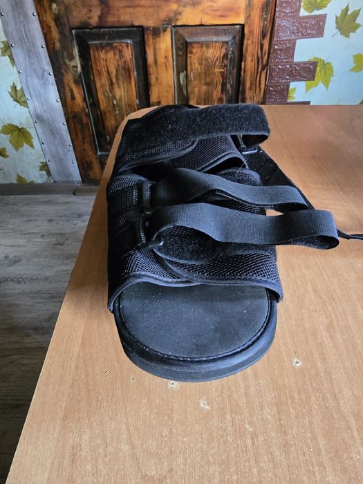 Продам ботинок Барука разме L(41 ,43)